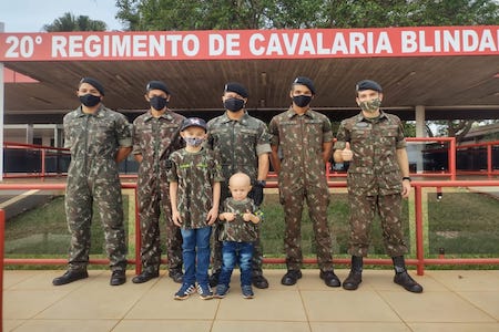 20RCB recebe visita de crianca que luta contra o cancer 7