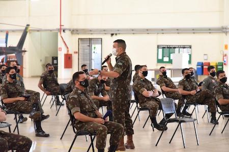 3º BAvEx recebe Centro de Instrucao de Operacoes Especiais 3