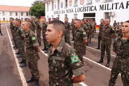 9 Gpt Log realiza Formatura de Entrega da Boina Verde oliva 2