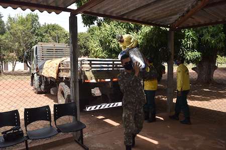 9º BE Cmb apoio logistico na distribuicao de cestas basicas 2