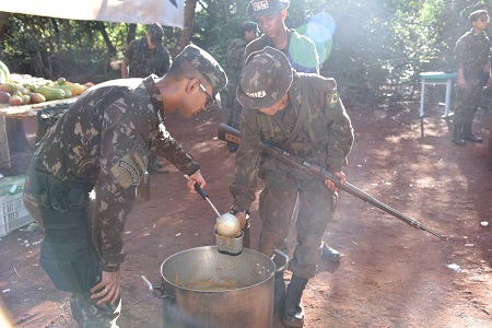 BAvEx realiza acampamento do período básico 4