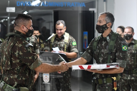 Cerimonia de inauguracao das obras realizadas na Vila Militar Perimetral 21