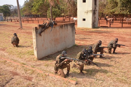 Curso de Formacao e Graduacao de Sargentos do 20º RCB 4