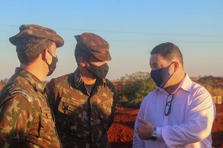 Governador de MS visita obra executada por militares 3