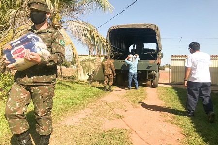 doacao alimentos caceres2