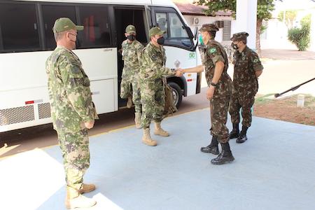 3º Gpt E recebe Comitiva do Exercito Paraguaio 1