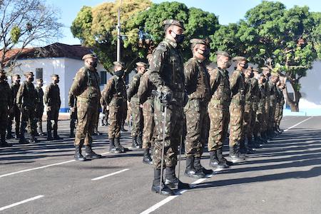 9º Batalhao de Engenharia de Combate realiza formatura 3