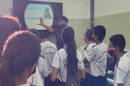 Gremio de Cavalaria do Colegio Militar visita 20 RCB 6