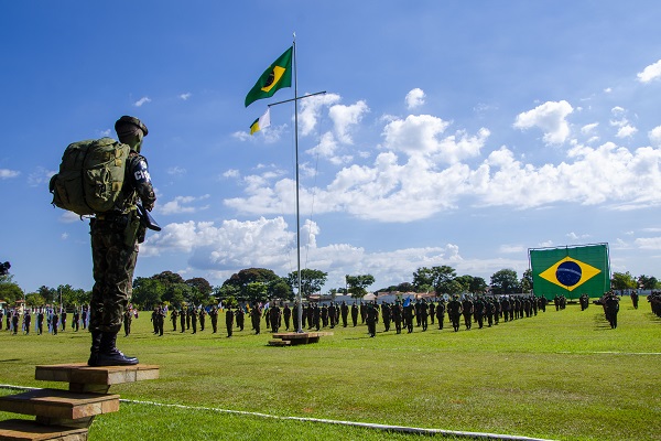 Comandante do Exército visita Forte Pantanal - DefesaNet