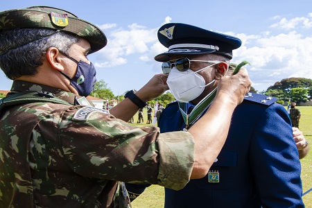 Comandante do Exército visita Forte Pantanal - DefesaNet