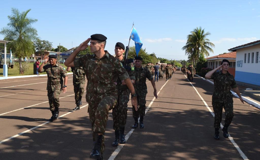 Formatura em alusão ao Dia do Soldado 1