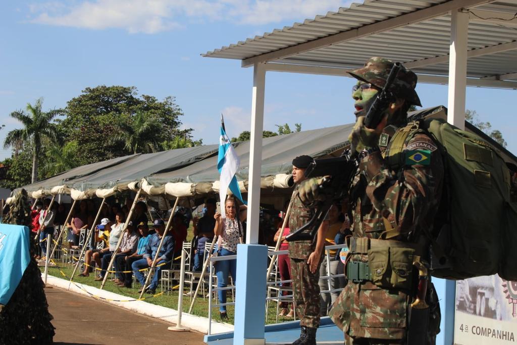 Formatura em alusão ao Dia do Soldado 4