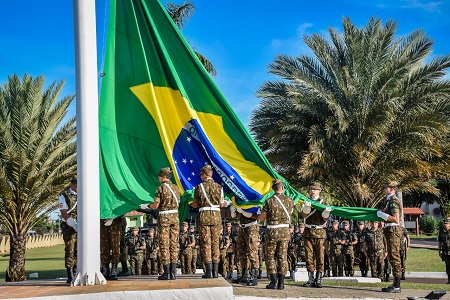 hasteamento da Bandeira Nacional 7