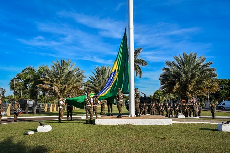 hasteamento da Bandeira Nacional 8