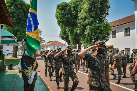 Recrutas da 9ª Cia Gd realiza juramento a Bandeira Nacional 3