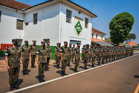 Recrutas da 9ª Cia Gd realiza juramento a Bandeira Nacional 7