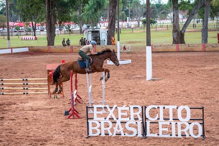 Seletiva para o campeonato de salto 3