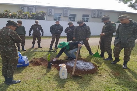 Soldados concluem curso de Floricultura Jardinagem e Paisagismo 1