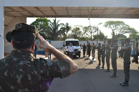 Visita do General de Exercito Conforto ao 9º B Com GE 2