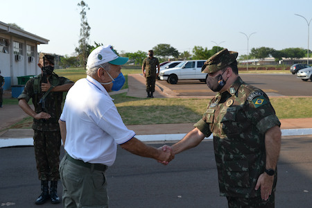 Visita do General de Exercito Conforto ao 9º B Com GE 3