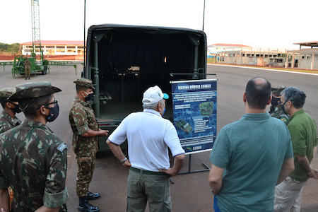 Visita do General de Exercito Conforto ao 9º B Com GE 6